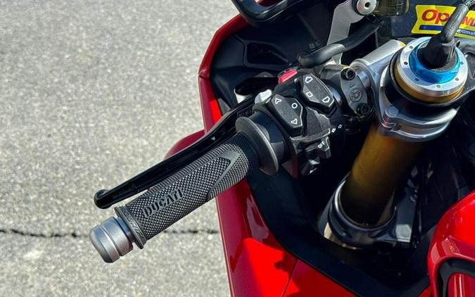 2025 Ducati Panigale V4 S Ducati Red