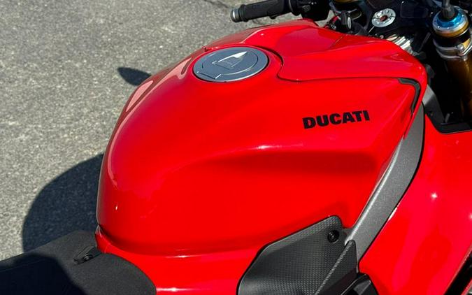 2025 Ducati Panigale V4 S Ducati Red