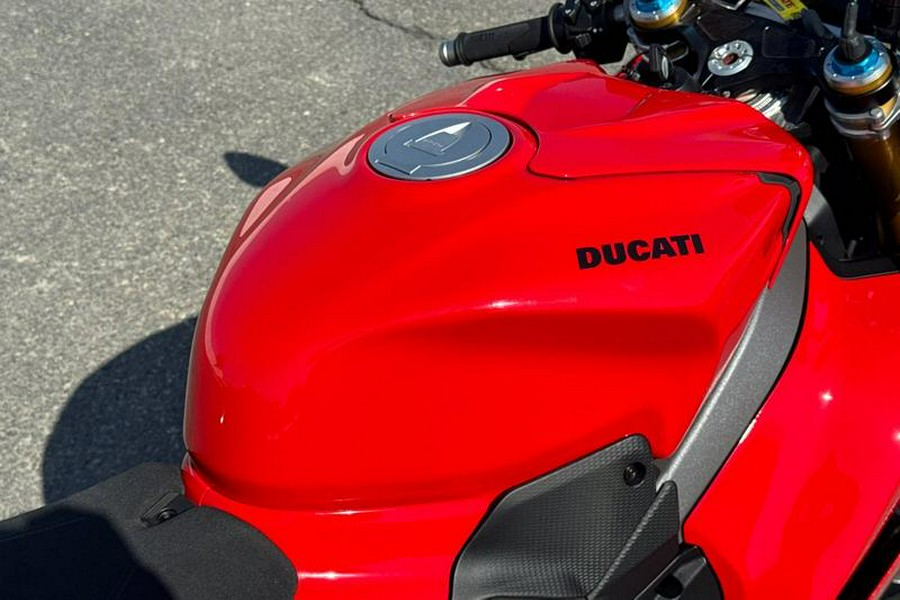 2025 Ducati Panigale V4 S Ducati Red
