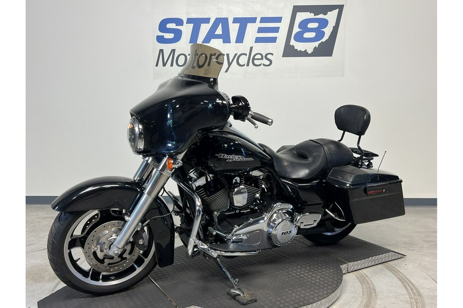 2013 Harley-Davidson® STREET GLIDE FLHX