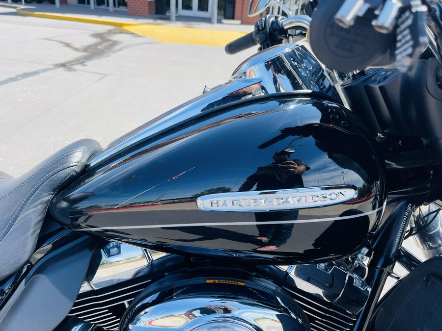 2013 Harley-Davidson Electra Glide® Ultra Limited FLHTK