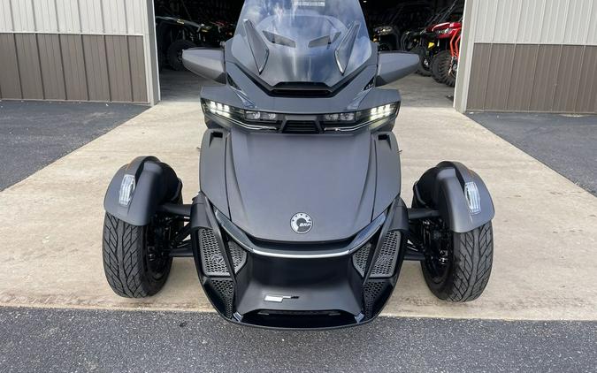 2023 Can-Am® Spyder RT Limited Dark Wheels