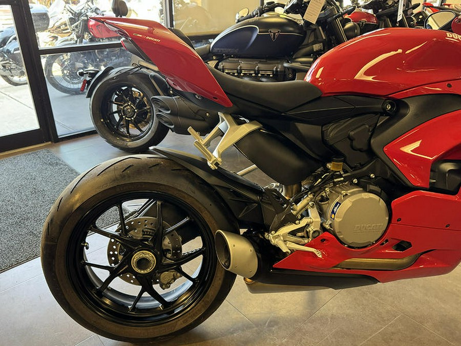 2021 Ducati Panigale V2 Ducati Red