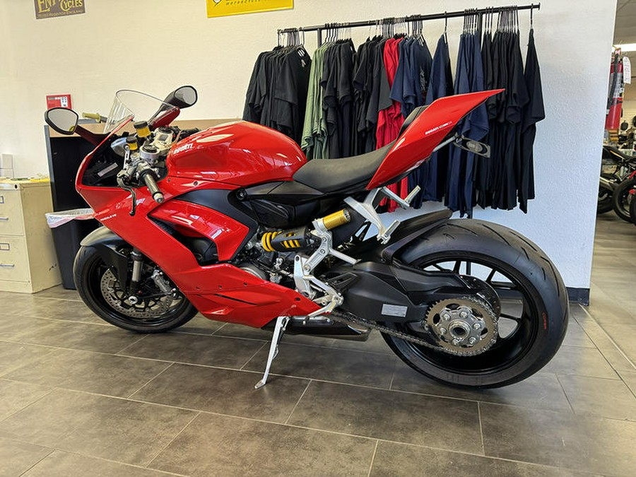 2021 Ducati Panigale V2 Ducati Red