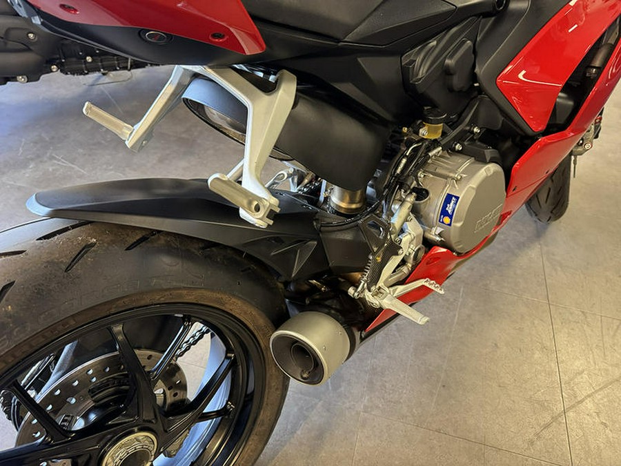 2021 Ducati Panigale V2 Ducati Red