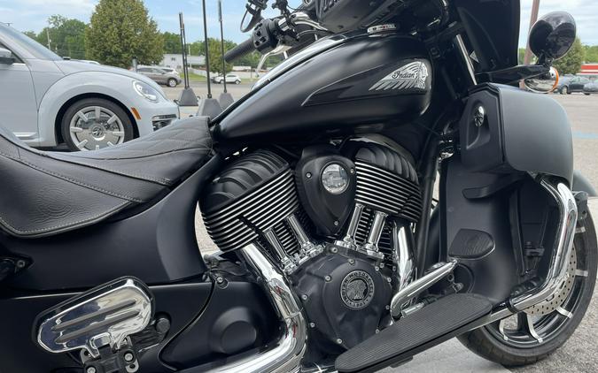 2020 Indian Motorcycle Indian® Roadmaster® Dark Horse®