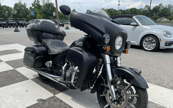 2020 Indian Motorcycle Indian® Roadmaster® Dark Horse®