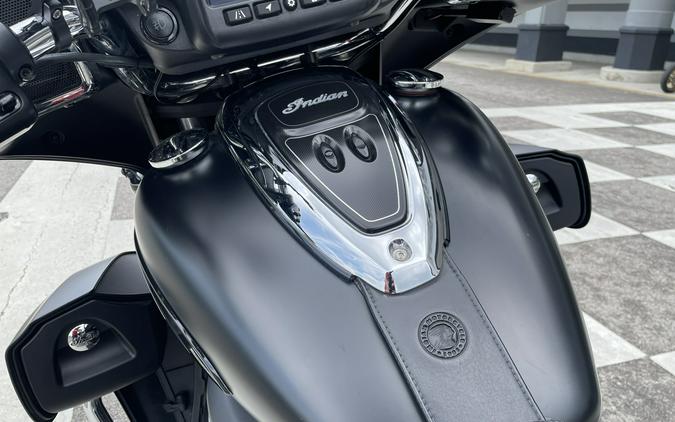 2020 Indian Motorcycle Indian® Roadmaster® Dark Horse®