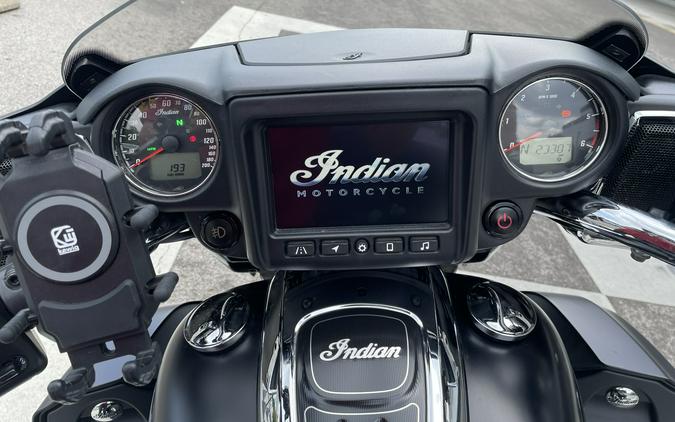 2020 Indian Motorcycle Indian® Roadmaster® Dark Horse®