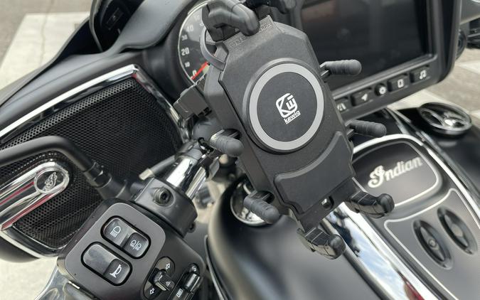 2020 Indian Motorcycle Indian® Roadmaster® Dark Horse®