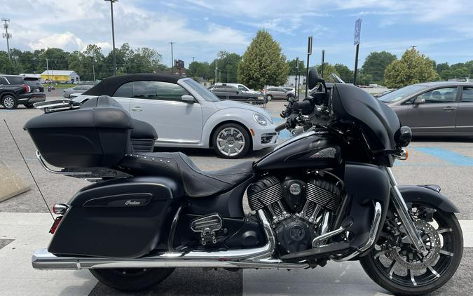 2020 Indian Motorcycle Indian® Roadmaster® Dark Horse®