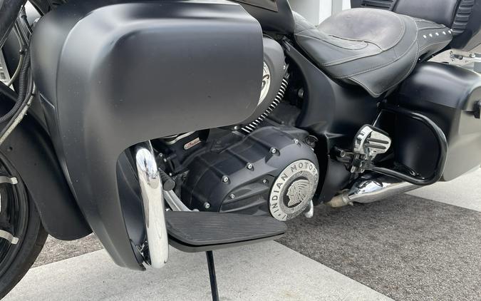 2020 Indian Motorcycle Indian® Roadmaster® Dark Horse®