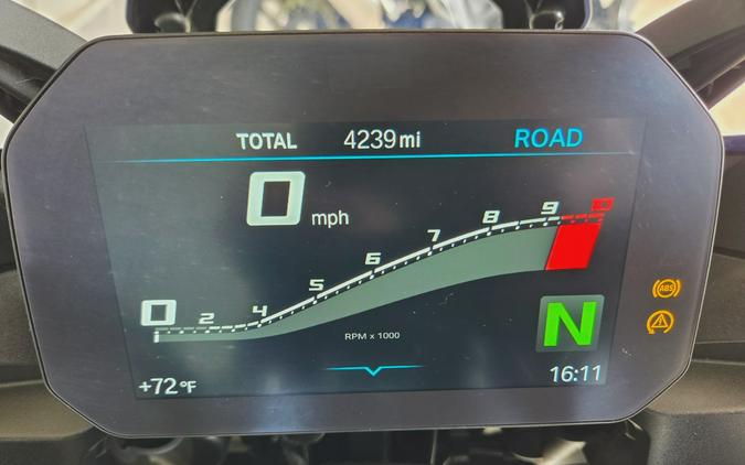 2023 BMW F 900 XR SPORT