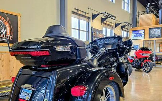 2018 Harley-Davidson® FLHTCUTG - Tri Glide® Ultra