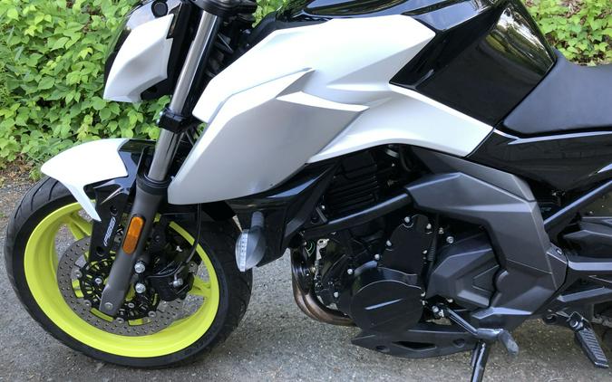 2022 CFMOTO 650NK Nebula White