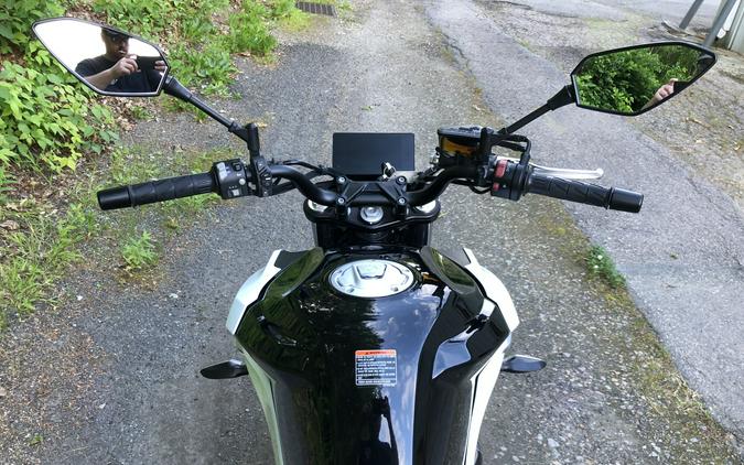 2022 CFMOTO 650NK Nebula White