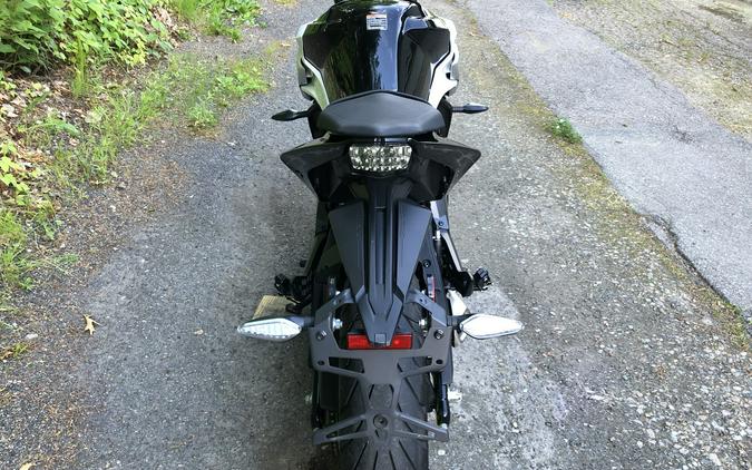 2022 CFMOTO 650NK Nebula White