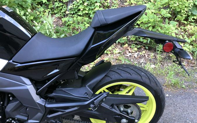 2022 CFMOTO 650NK Nebula White