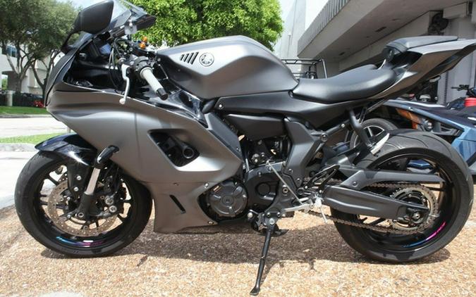 2024 Yamaha YZF-R7