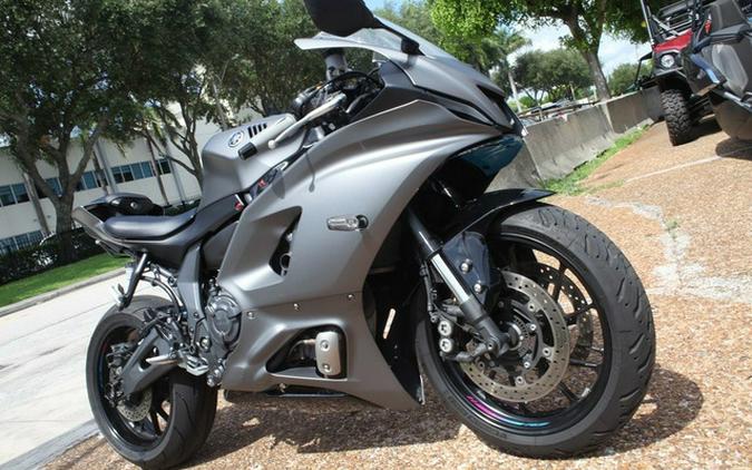 2024 Yamaha YZF-R7