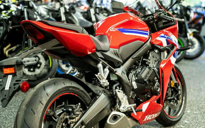 2026 Honda CBR650R E-Clutch
