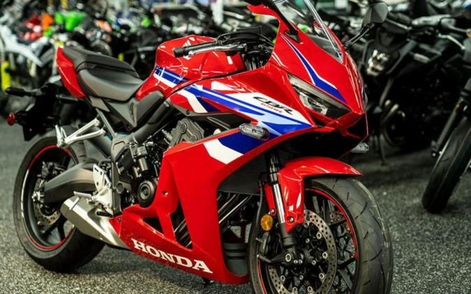 2026 Honda CBR650R E-Clutch