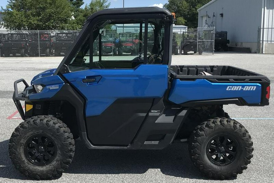 2023 Can-Am® Defender Limited HD10