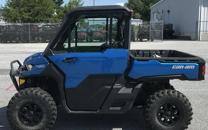 2023 Can-Am® Defender Limited HD10