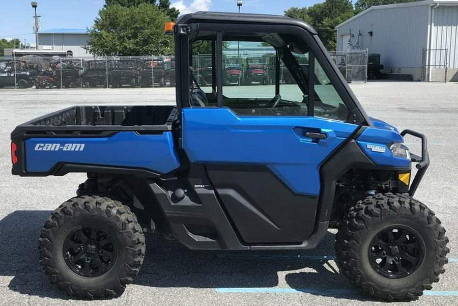 2023 Can-Am® Defender Limited HD10