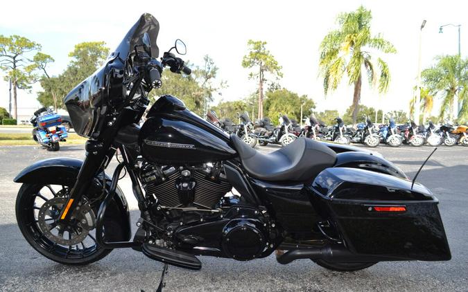 2018 Harley-Davidson Street Glide Special - FLHXS
