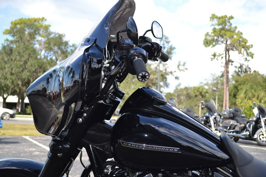 2018 Harley-Davidson Street Glide Special - FLHXS