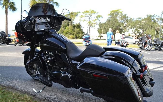 2018 Harley-Davidson Street Glide Special - FLHXS