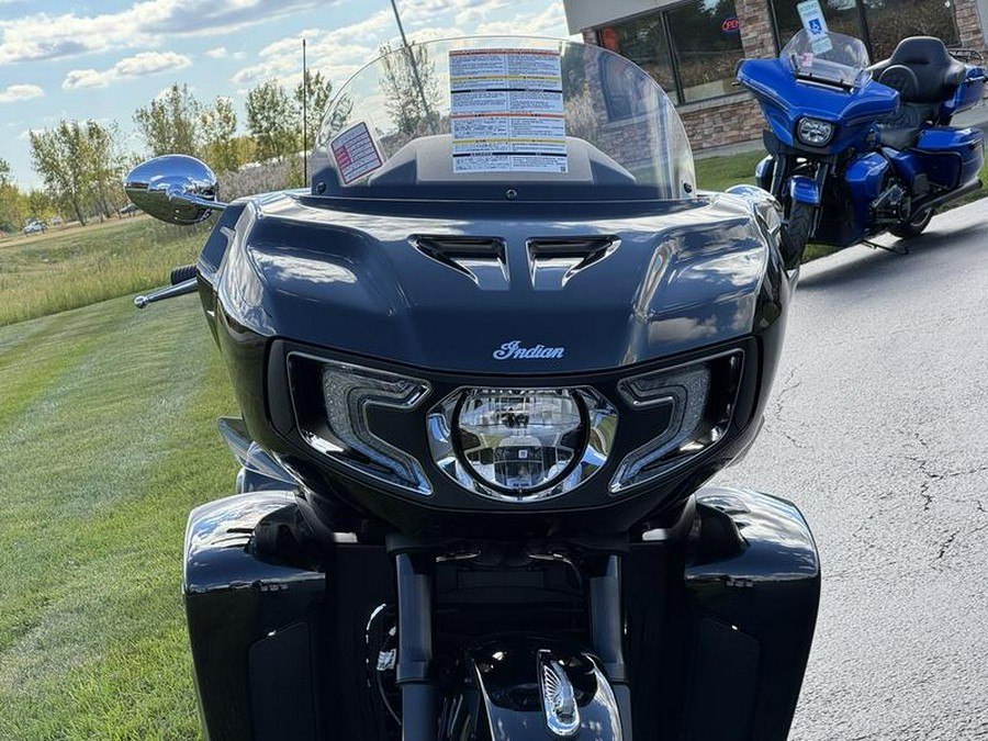 2025 Indian Motorcycle® Pursuit® Limited Black Metallic