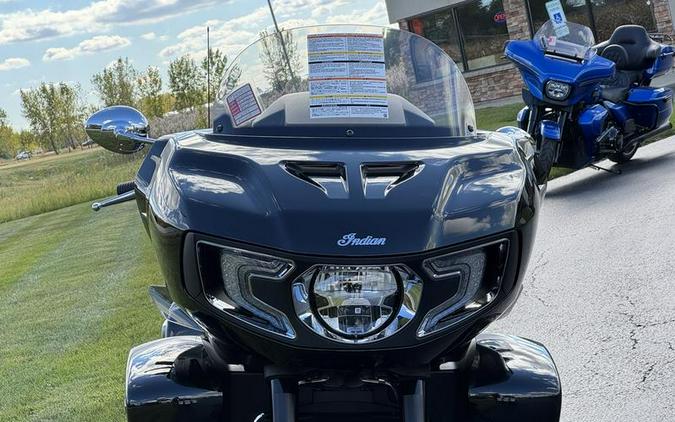 2025 Indian Motorcycle® Pursuit® Limited Black Metallic