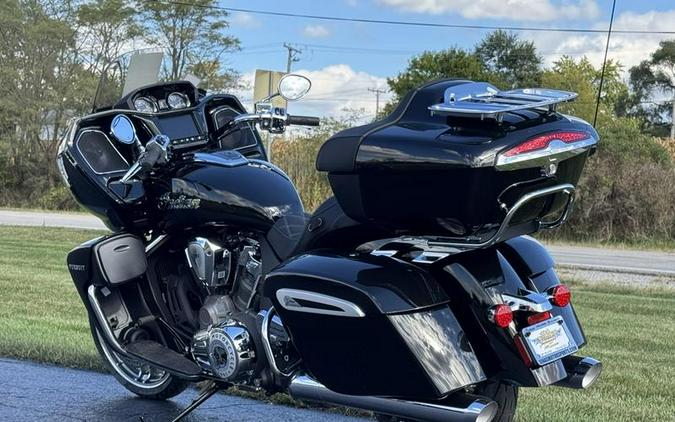 2025 Indian Motorcycle® Pursuit® Limited Black Metallic