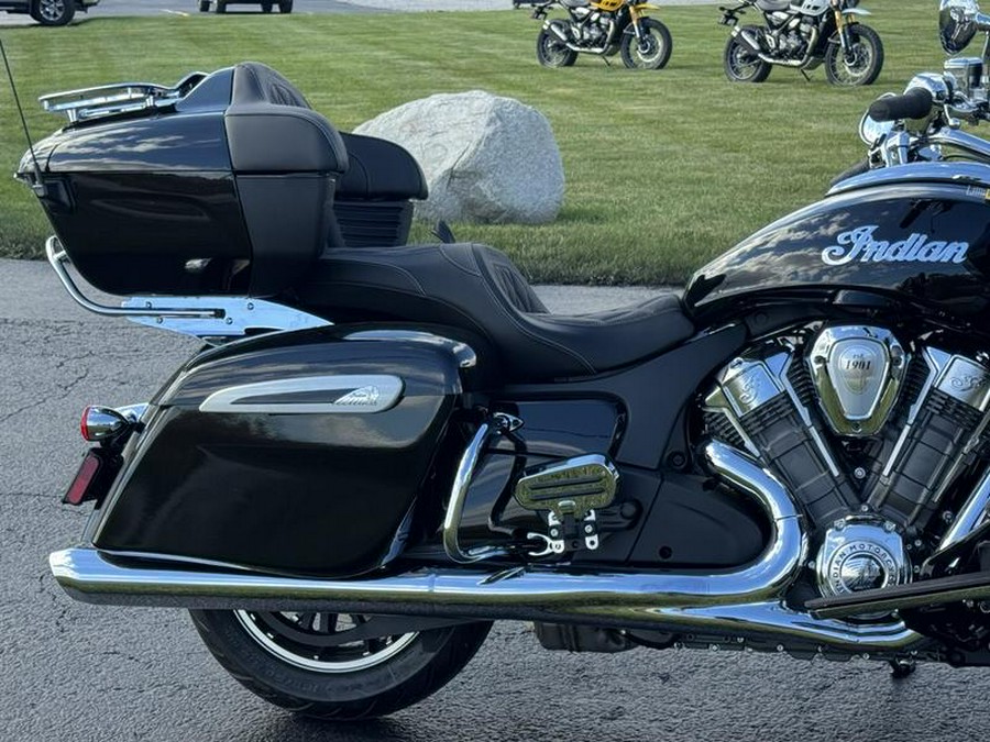 2025 Indian Motorcycle® Pursuit® Limited Black Metallic
