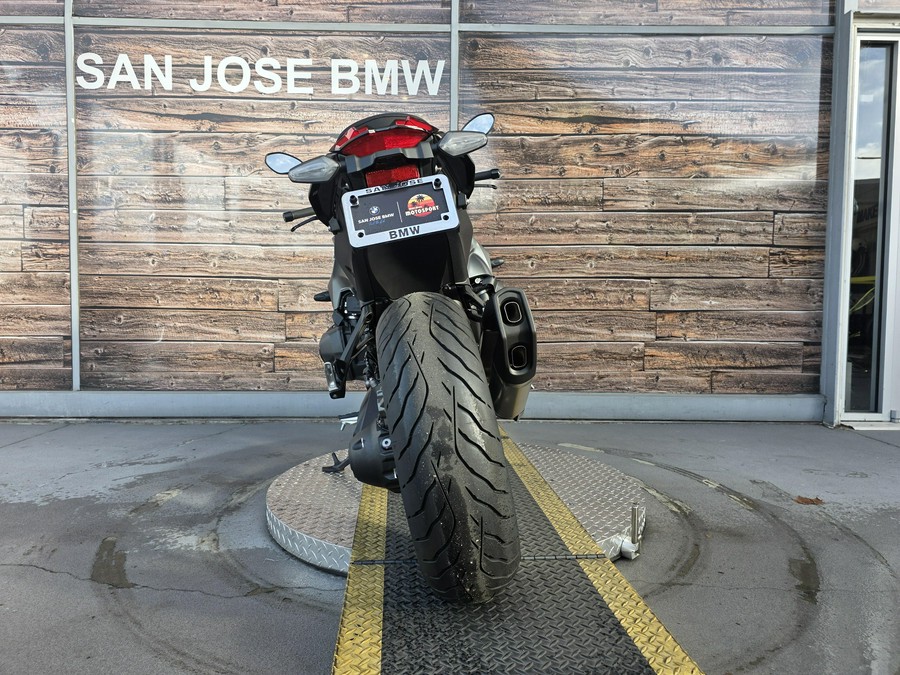2026 BMW R 1300 R