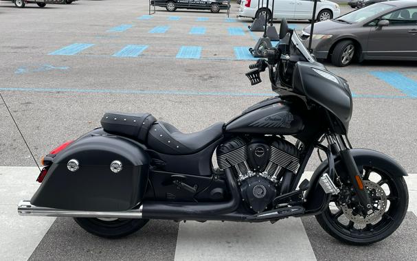 2018 Indian Motorcycle Indian® Chieftain Dark Horse®
