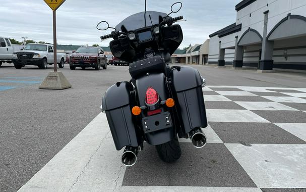 2018 Indian Motorcycle Indian® Chieftain Dark Horse®