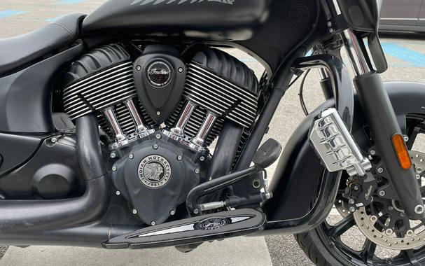 2018 Indian Motorcycle Indian® Chieftain Dark Horse®