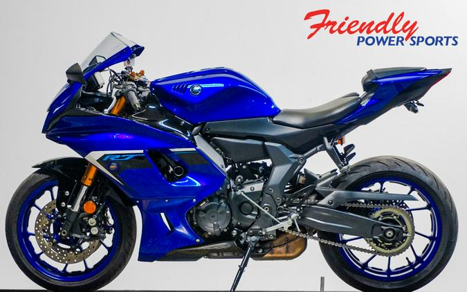 2025 YAMAHA YZF-R7