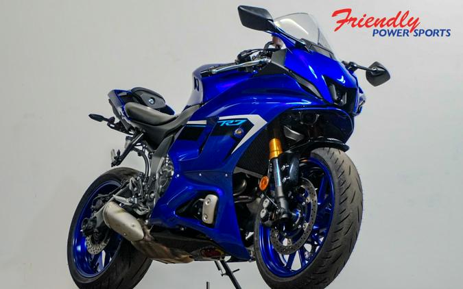 2025 YAMAHA YZF-R7
