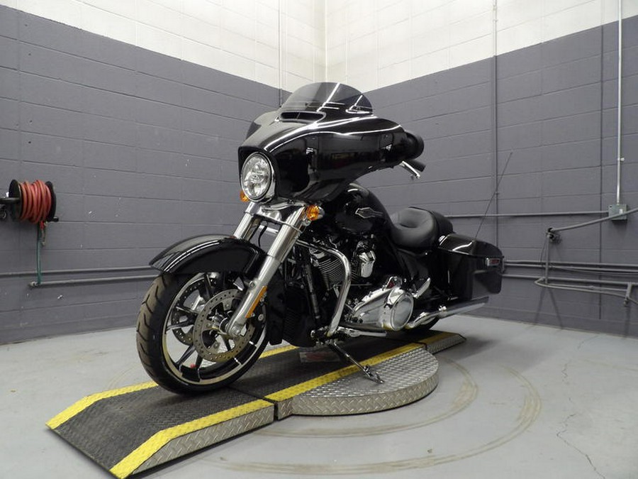 2023 Harley-Davidson® FLHX - Street Glide®