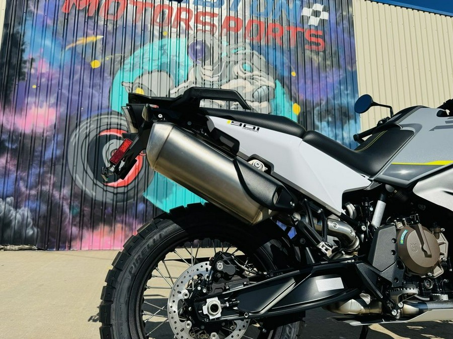 2024 Husqvarna® Norden 901