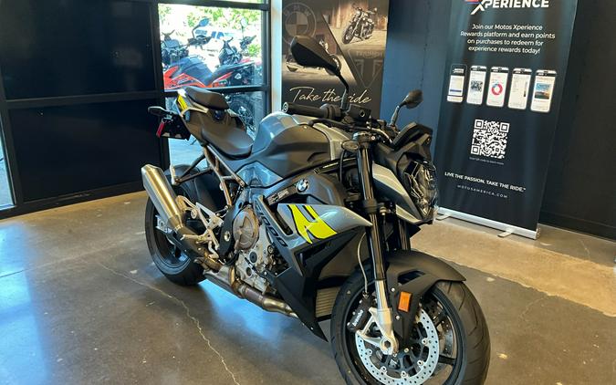 2024 BMW S 1000 R