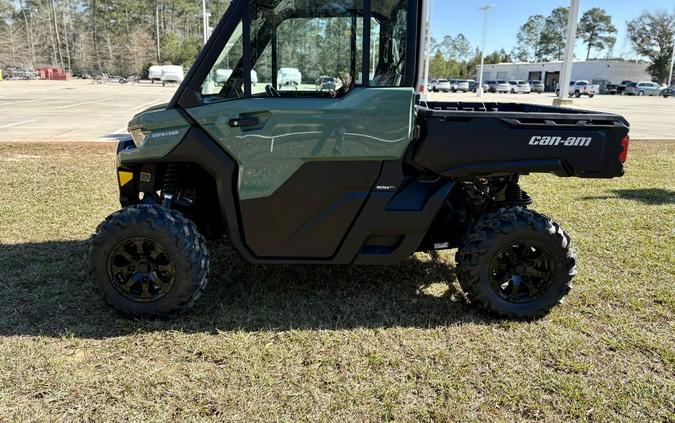 2026 Can-Am® Defender DPS CAB HD10