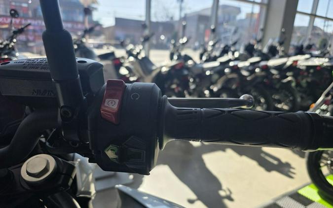 2024 Kawasaki Z7 Hybrid ABS