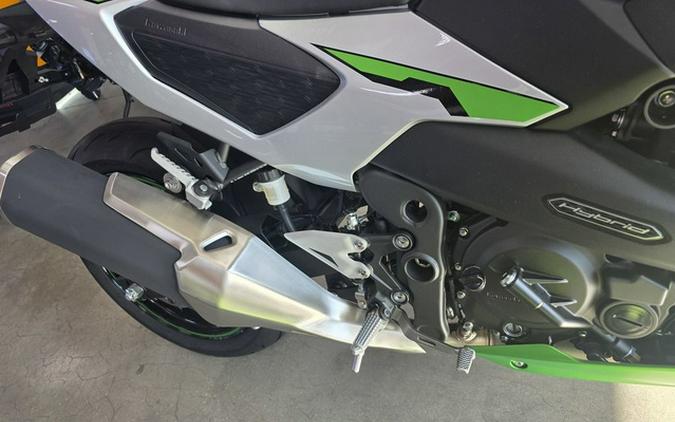 2024 Kawasaki Z7 Hybrid ABS