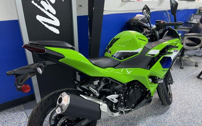 2026 Kawasaki Ninja® 500 SE ABS
