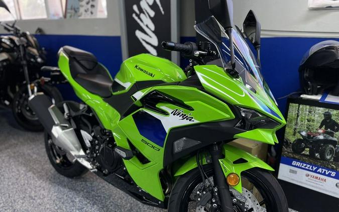 2026 Kawasaki Ninja® 500 SE ABS